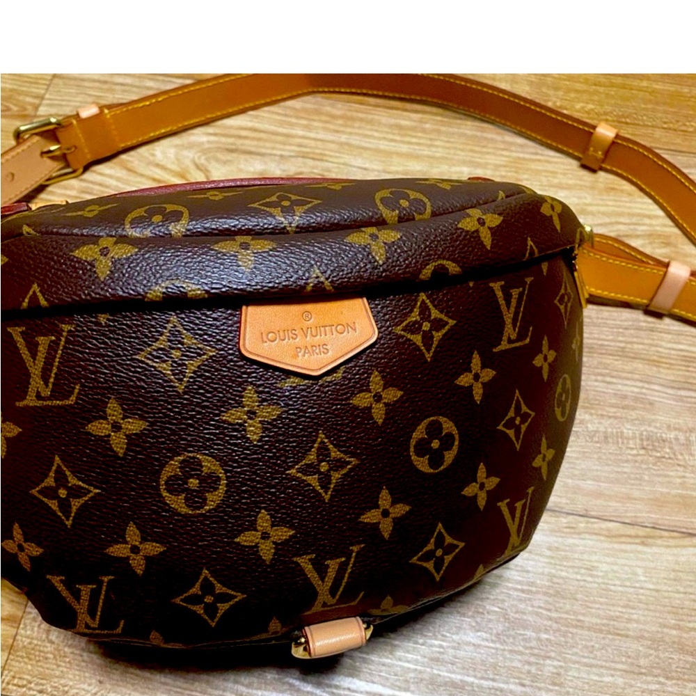 LOUIS VUITTON MONOGRAM BUMBAG
